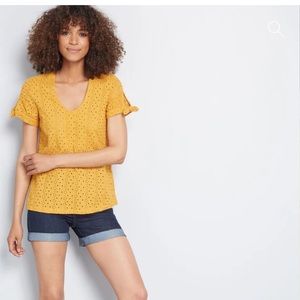 “Ideal Discovery” Short Sleeve Blouse